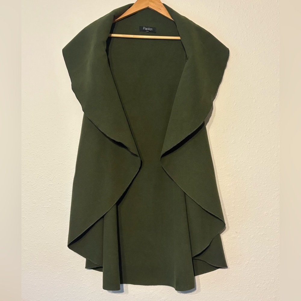 Papillon Blanc Olive Green Vest - Picture 1 of 5